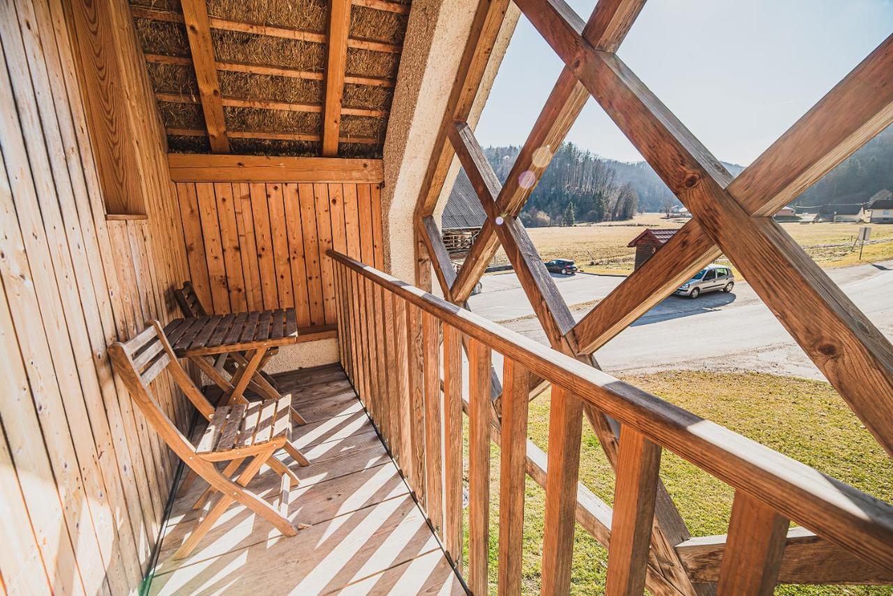 Farm stay Žurej 森图尔 外观 照片