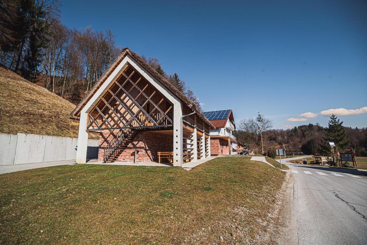Farm stay Žurej 森图尔 外观 照片